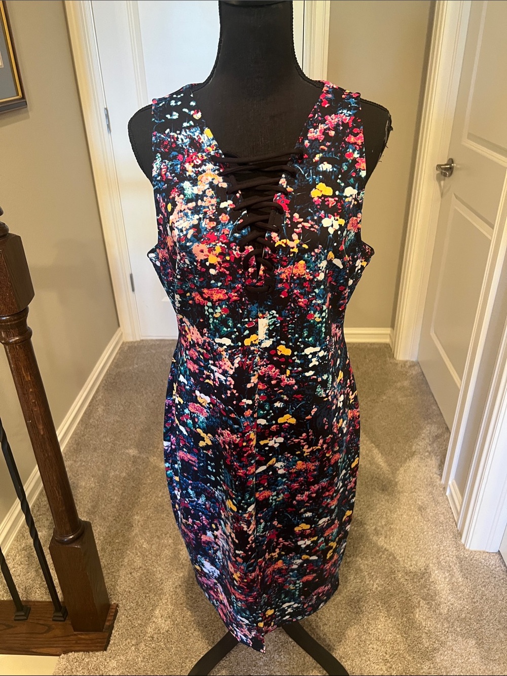 belle sky Black Multicolor Lace-Up Floral Midi Dress